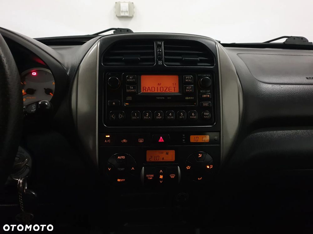 Toyota RAV4 D-4D 4x4 Executive - 11