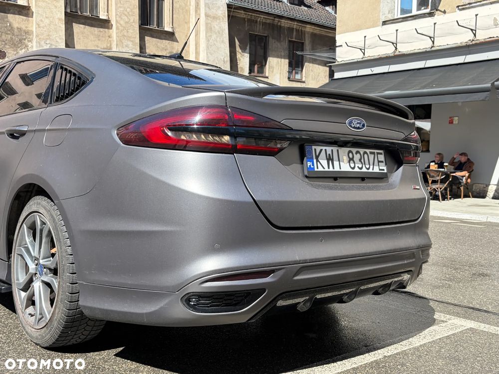 Ford Fusion - 6