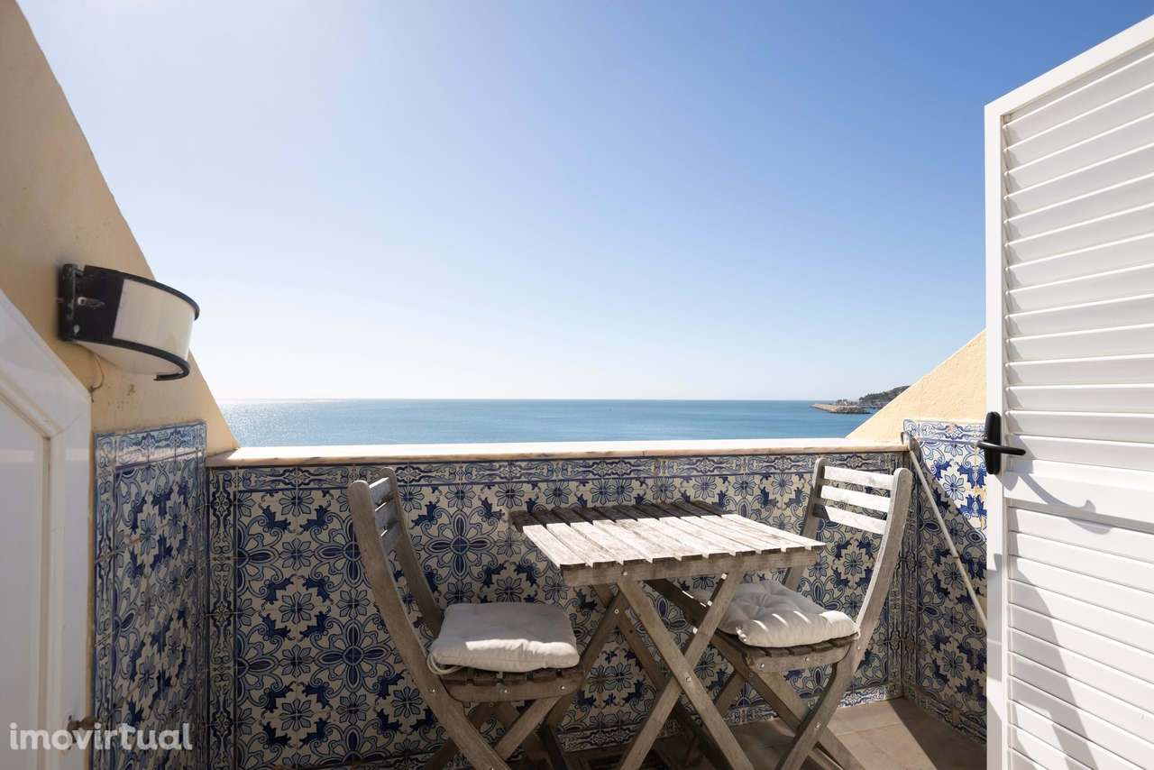 Apartamento T1 com vista mar na primeira linha da praia, ultimo andar - Grande imagem: 2/15