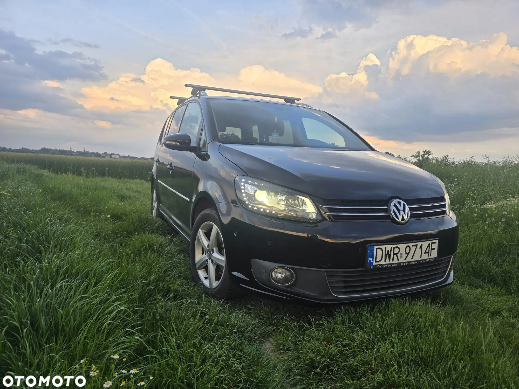 Volkswagen Touran 2.0 TDI DPF Highline - 3