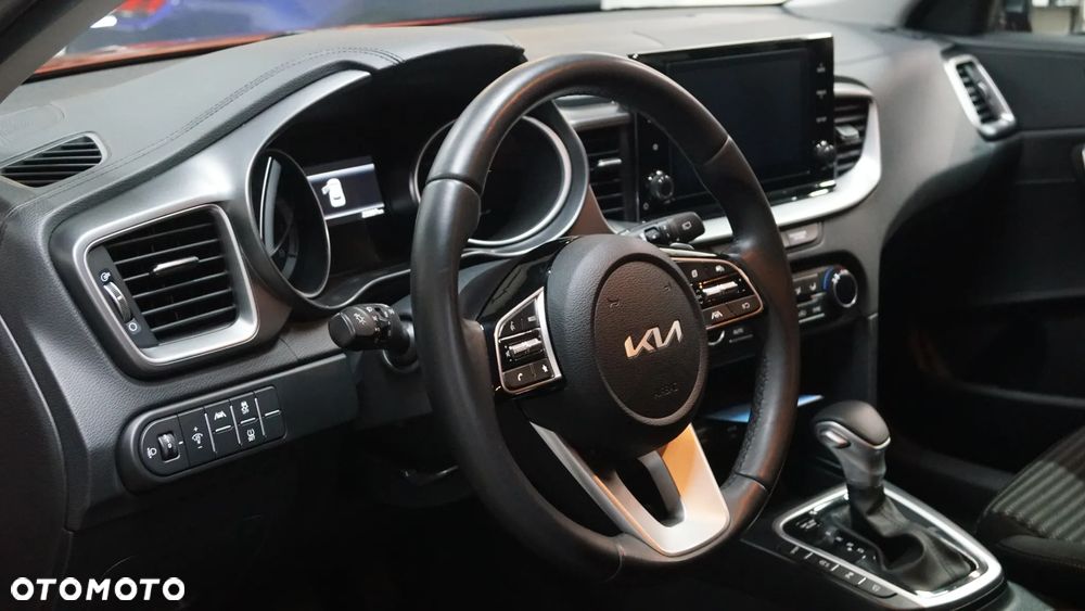Kia XCeed 1.5 T-GDI M DCT - 2