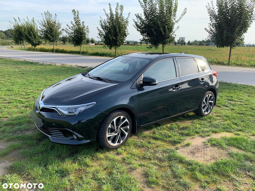 Toyota Auris 1.6 Premium Comfort - 1