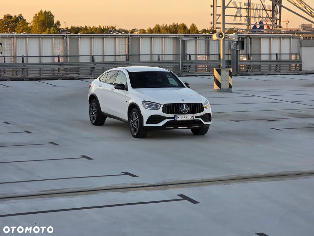 Mercedes-Benz GLC - 11