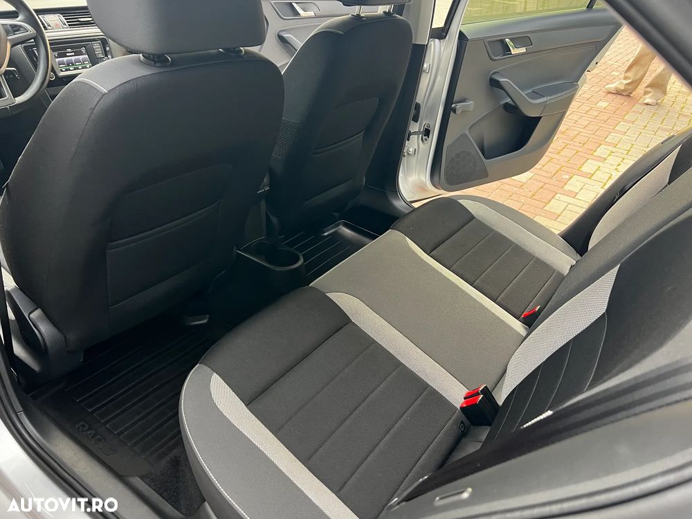 Skoda RAPID 1.4 TSI Ambition DSG - 10