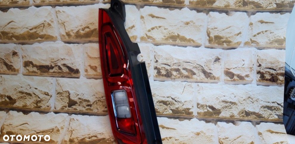 peugeot partner citroen berlingo 3 lift 18\' lewa lampa - 2