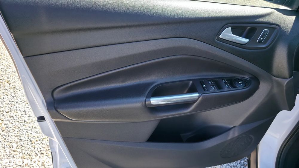 Ford Kuga 2.0 TDCi 4WD Titanium - 14