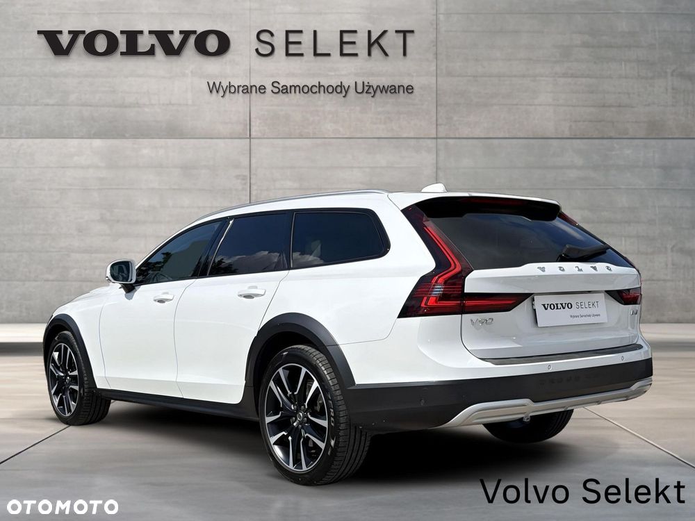 Volvo V90 Cross Country - 7