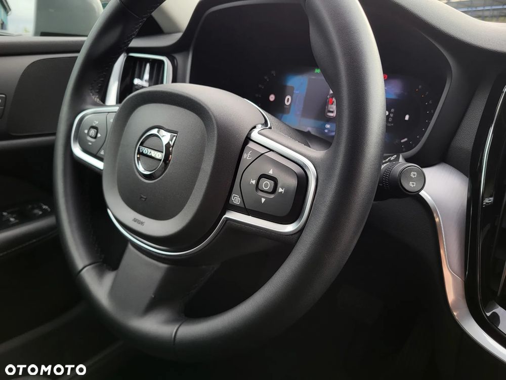 Volvo V60 B3 B Essential - 12