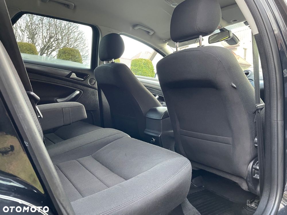 Ford Mondeo 2.0 TDCi Platinium X Plus (Titanium) - 34