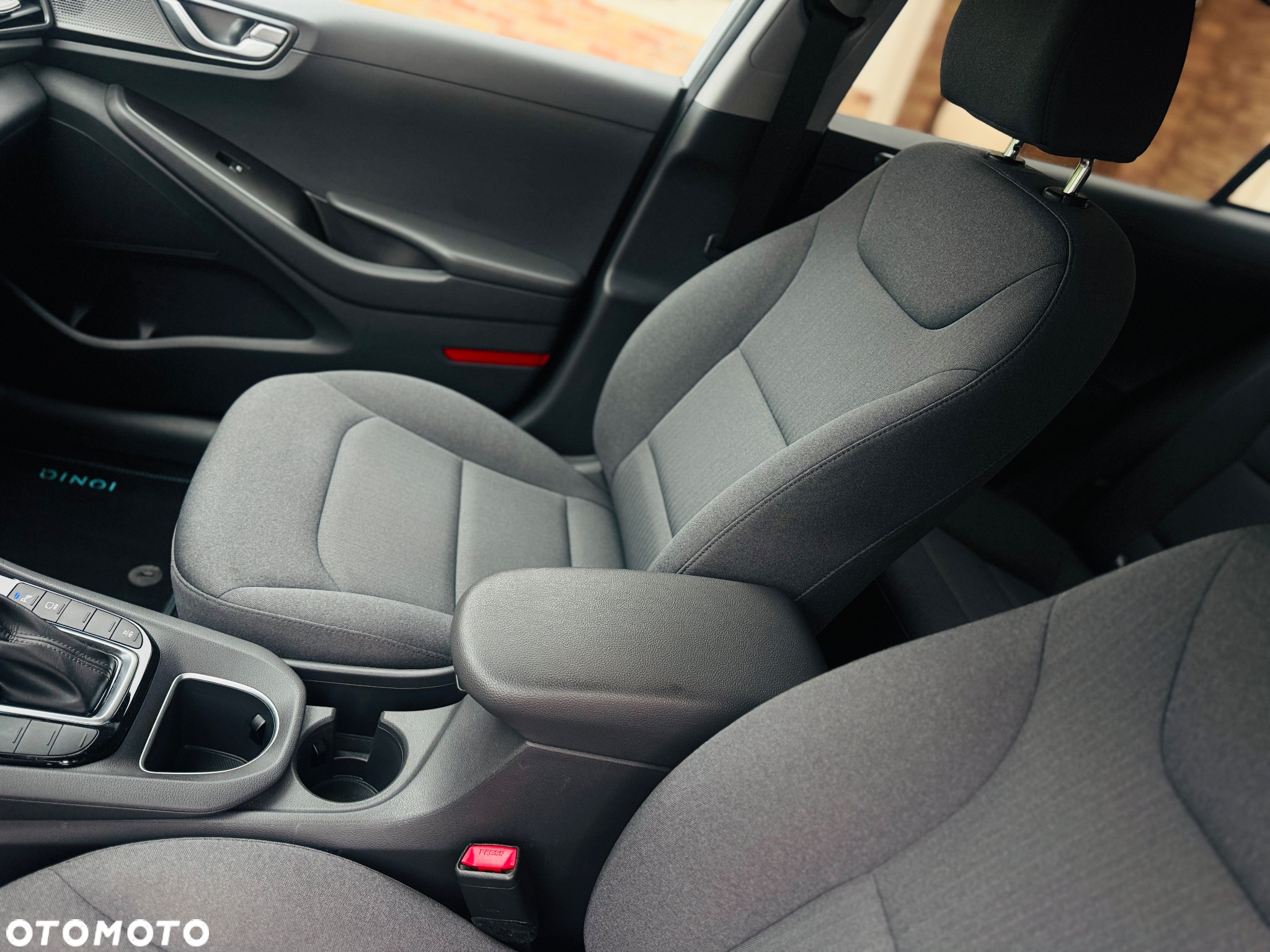 Hyundai IONIQ Plug-in-Hybrid 1.6 GDI Premium - 20