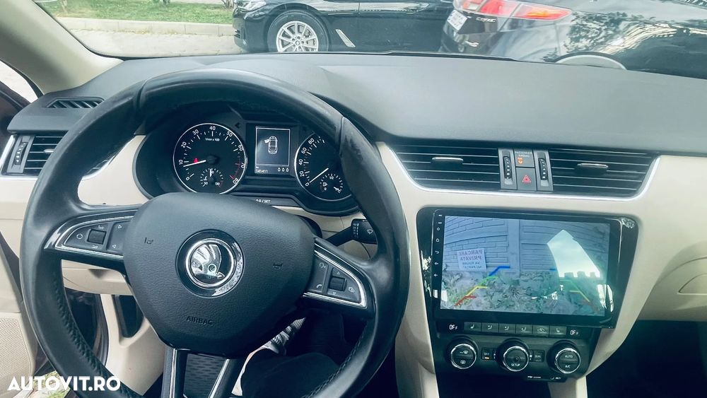 Skoda Octavia 1.4 TSI ELEGANCE DSG - 7
