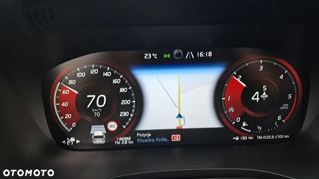 Volvo XC 60 D4 Drive-E Momentum - 18