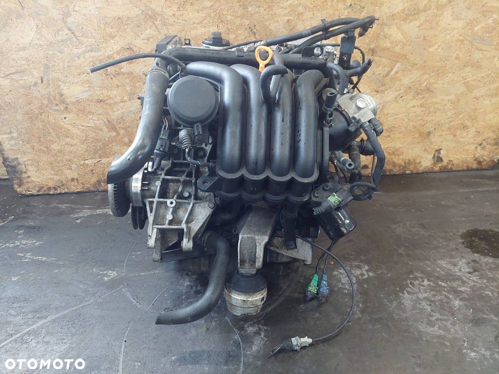 SILNIK BENZYNOWY SŁUPEK AUDI A4 B5 1.8 20V AVV - 1