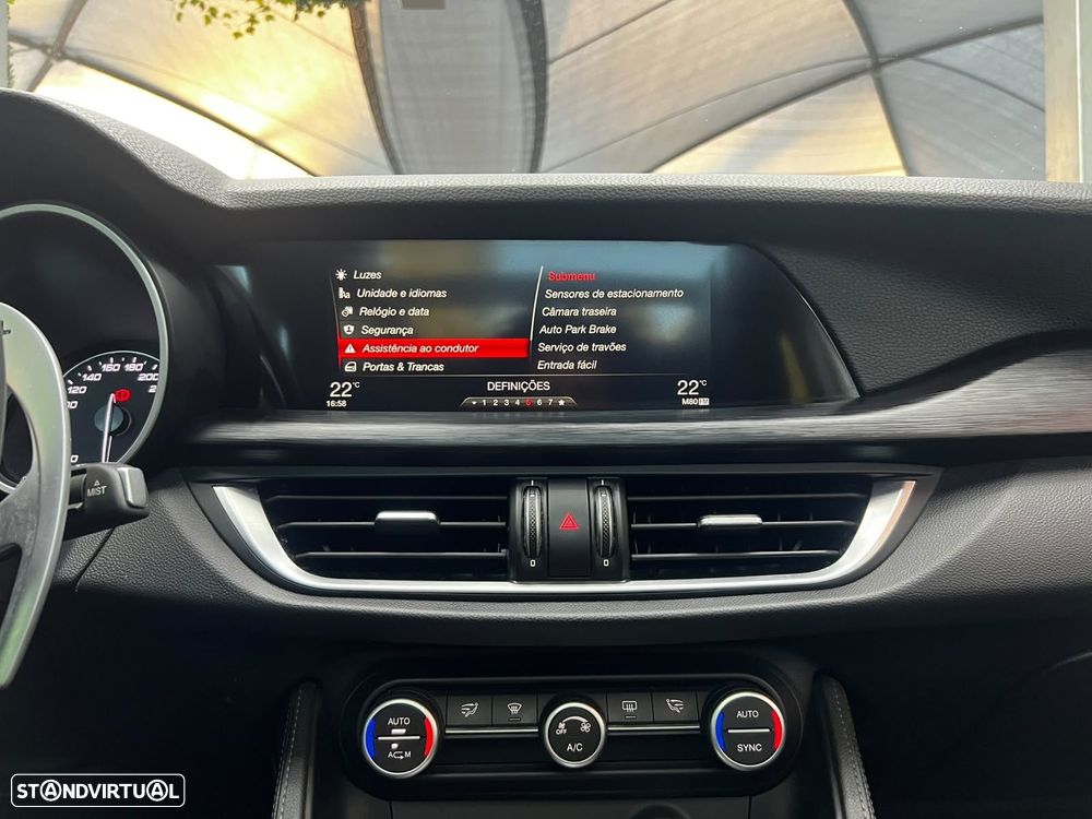 Alfa Romeo Stelvio 2.2 D TI AT8 - 46