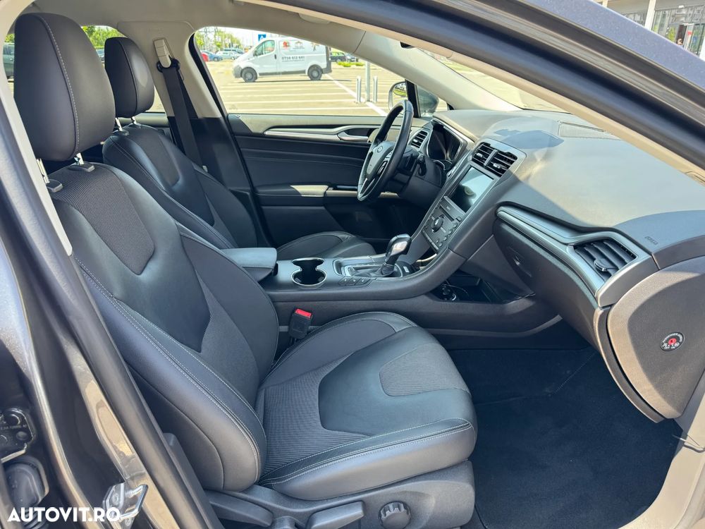 Ford Mondeo 2.0 TDCi Powershift Titanium - 19
