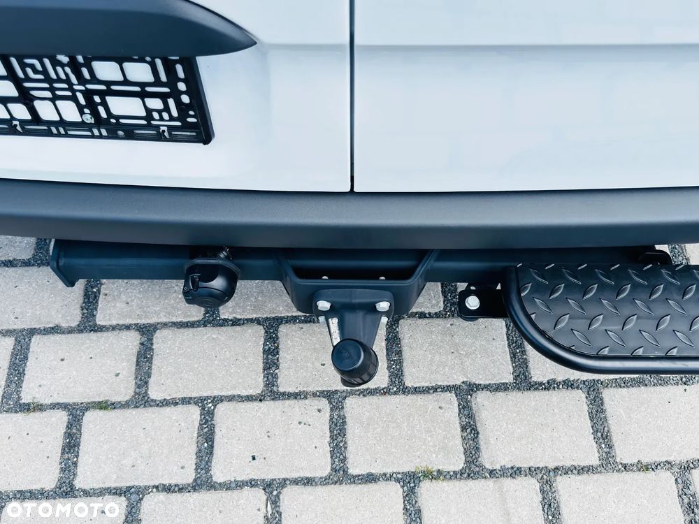 Mercedes-Benz 317 CDI Furgon długi PRO Brygadowy 7 osób - 34