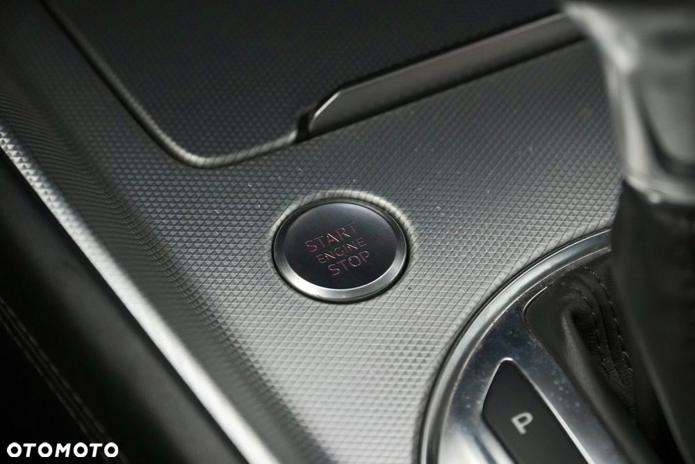 Audi TT Coupé 2.0 TFSI quattro S tronic - 25