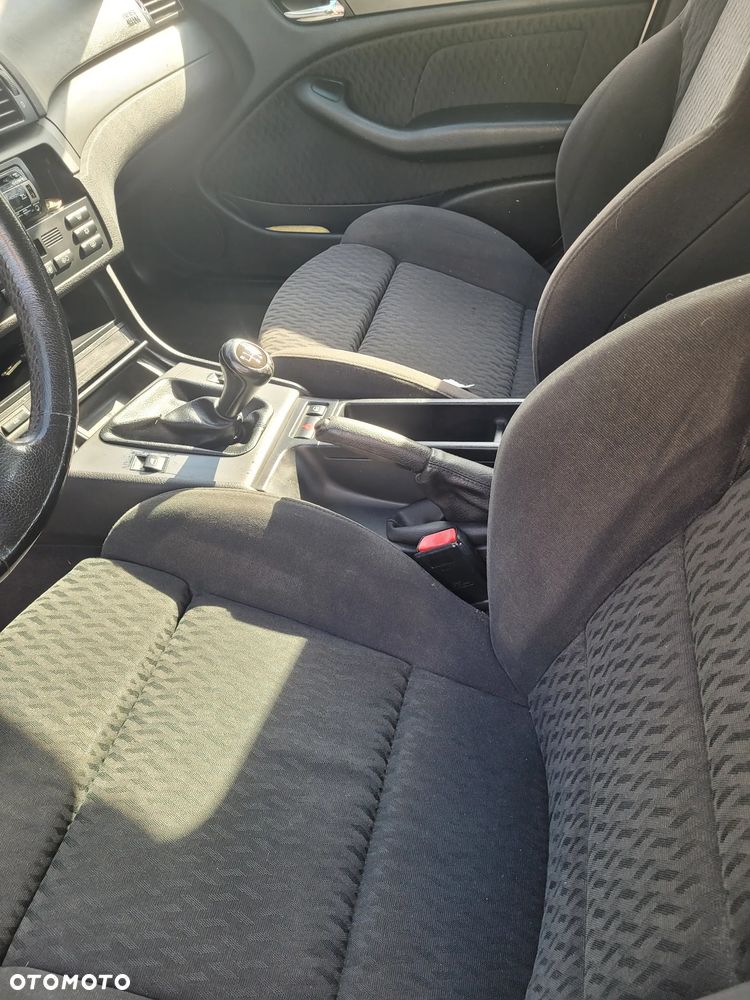 BMW Seria 3 2000 photo 3