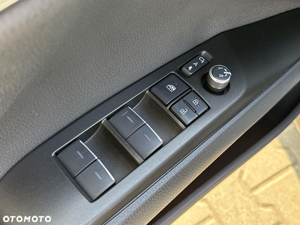 Toyota Camry 2.5 Hybrid Executive CVT - 18