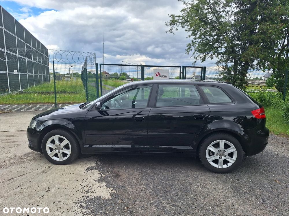 Audi A3 Sportback - 6