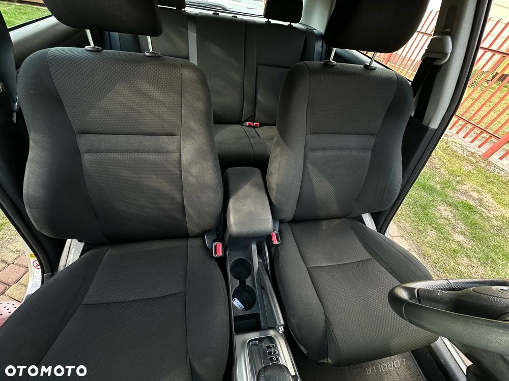 Toyota Corolla 1.6 VVT-i Automatik Sol - 9