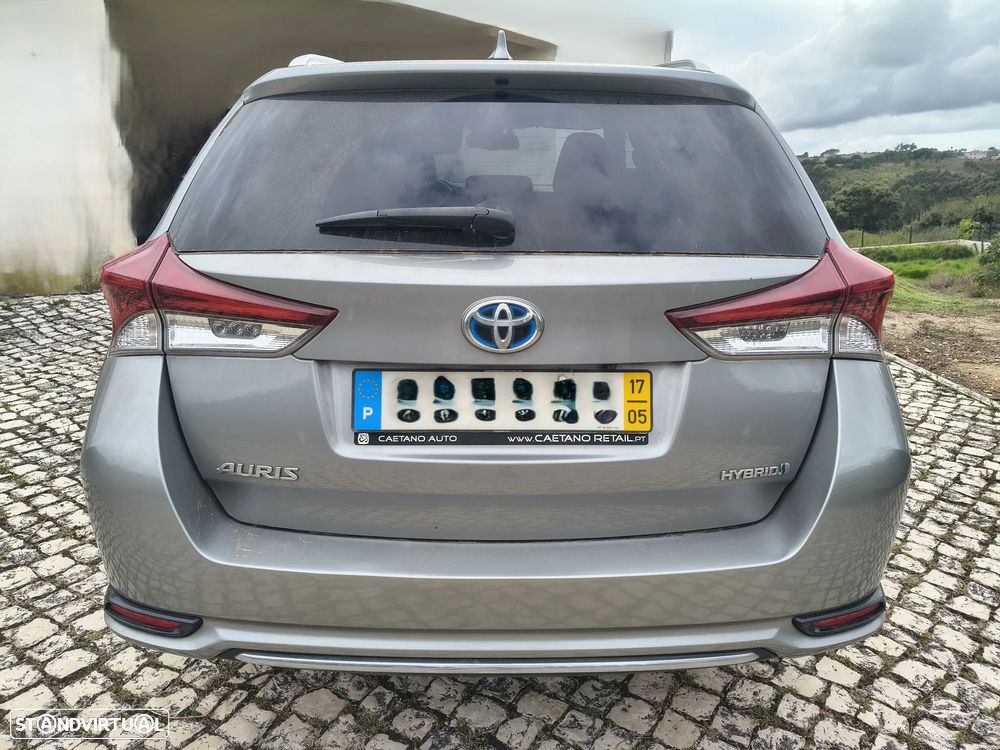 Toyota Auris Touring Sports 1.8 HSD Comfort +P.Techno+P.Sport - 3
