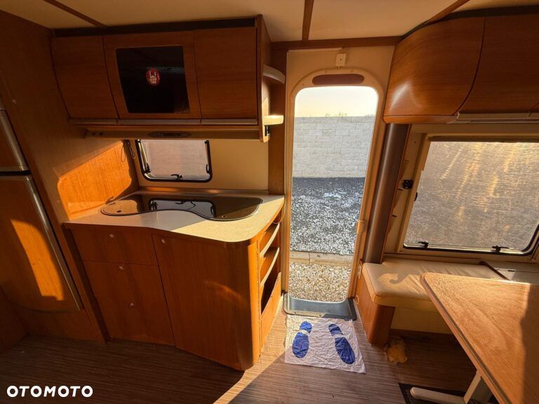 Fendt Uni-Caravan Diamant 700 DFS - 24