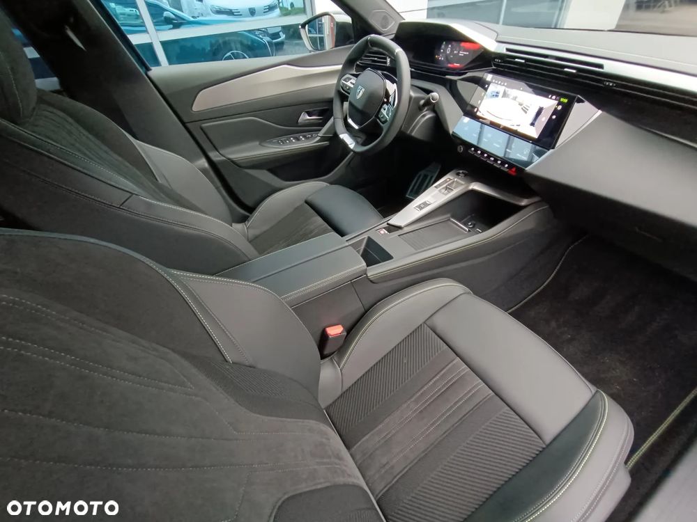 Peugeot 408 1.2 PureTech mHEV GT S&S e-DCS6 - 17
