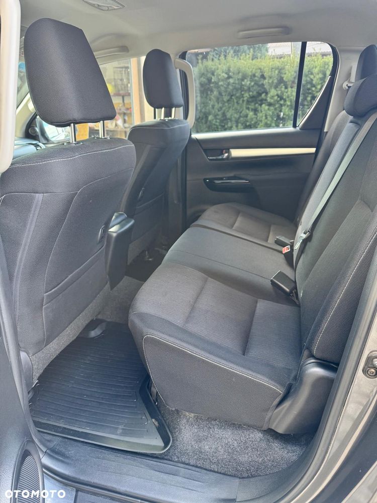 Toyota Hilux 2.4 D-4D Double Cab SR5 4x4 - 11