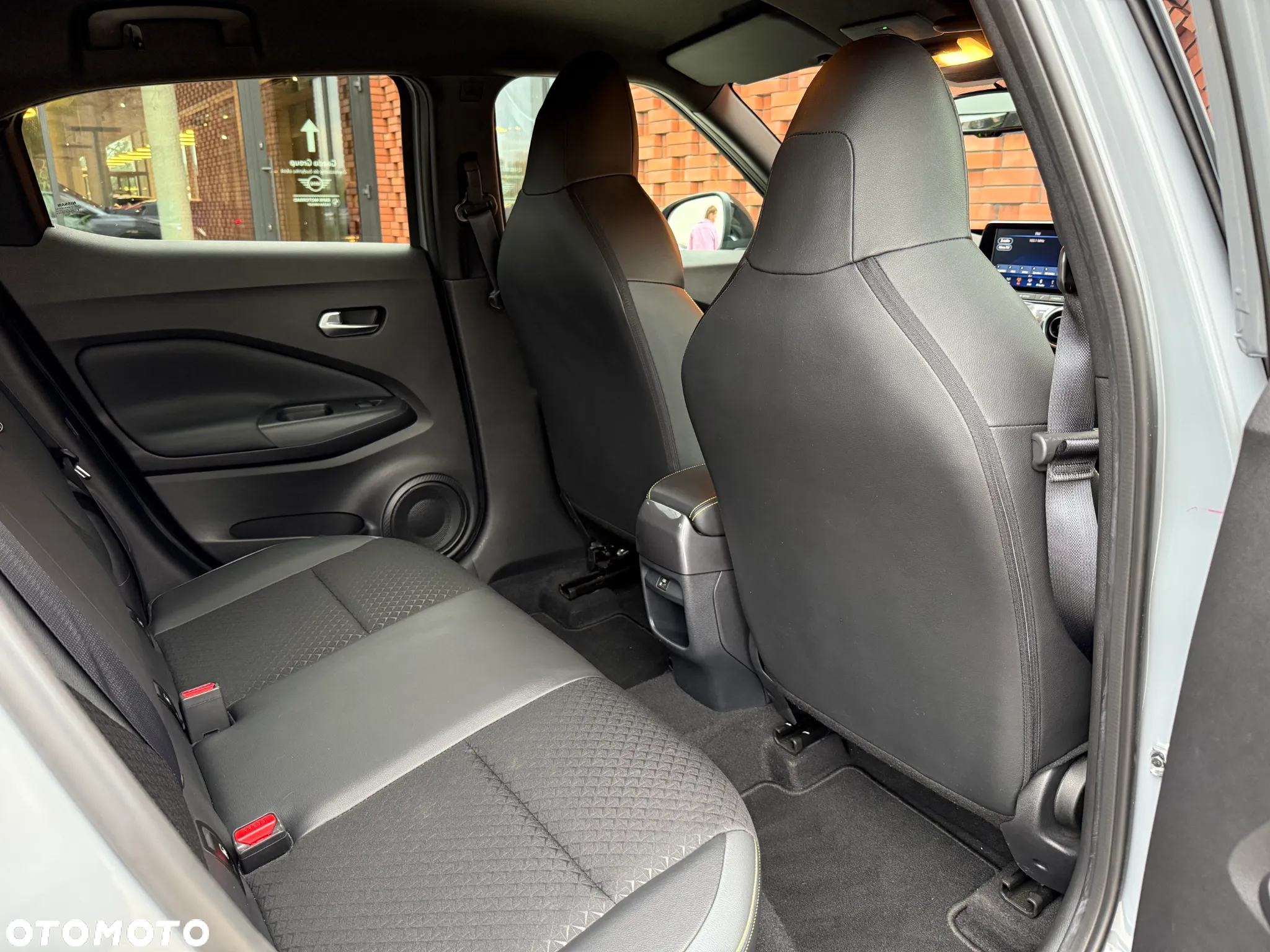 Nissan Juke 1.0 DIG-T Kiiro DCT - 12