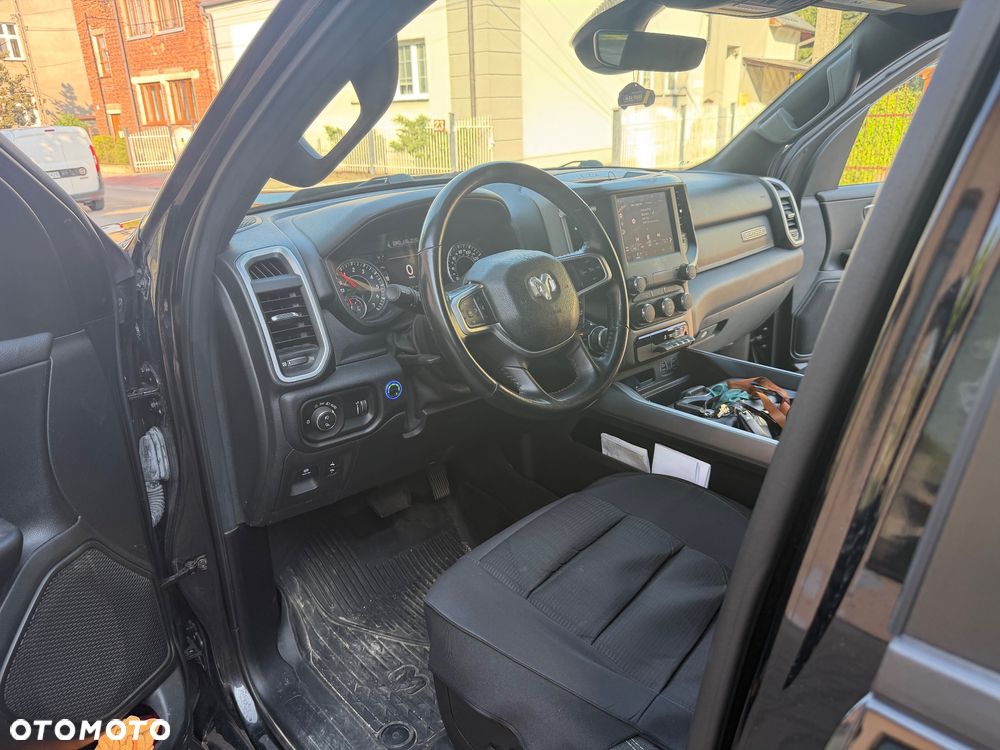 RAM 1500 Crew Cab Shortbed Bighorn - 9
