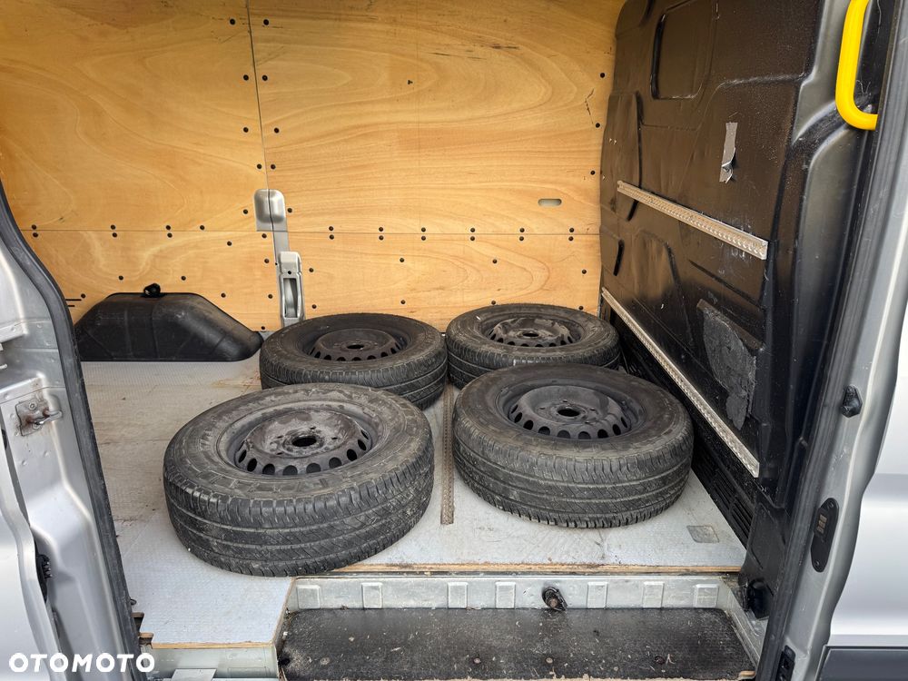 Ford Transit - 36