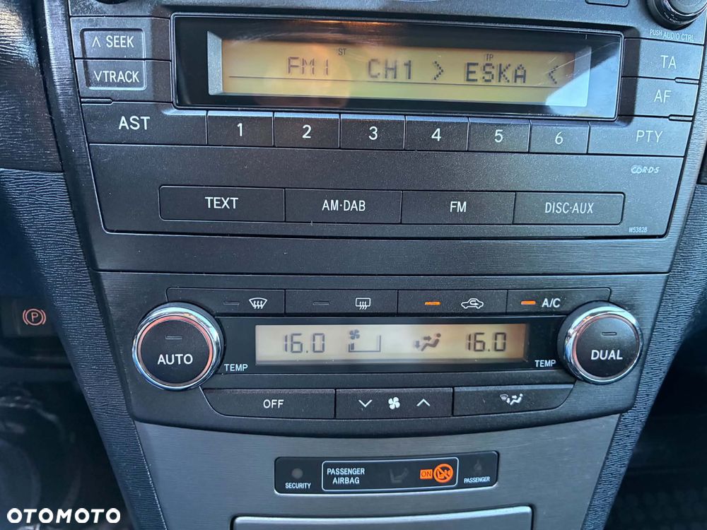 Toyota Avensis 2.2 D-4D Edition - 6