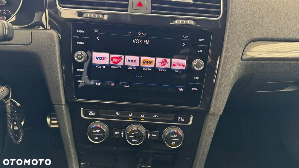 Volkswagen Golf 1.5 TSI BMT IQ Drive - 34