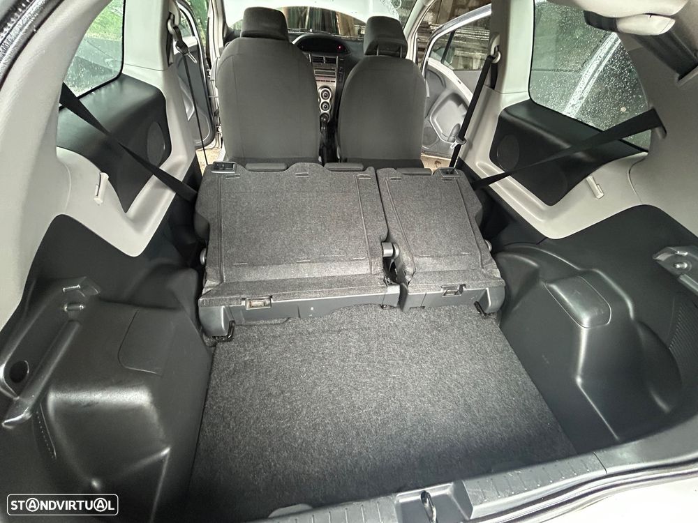 Toyota Yaris 1.0 VVT-i - 22