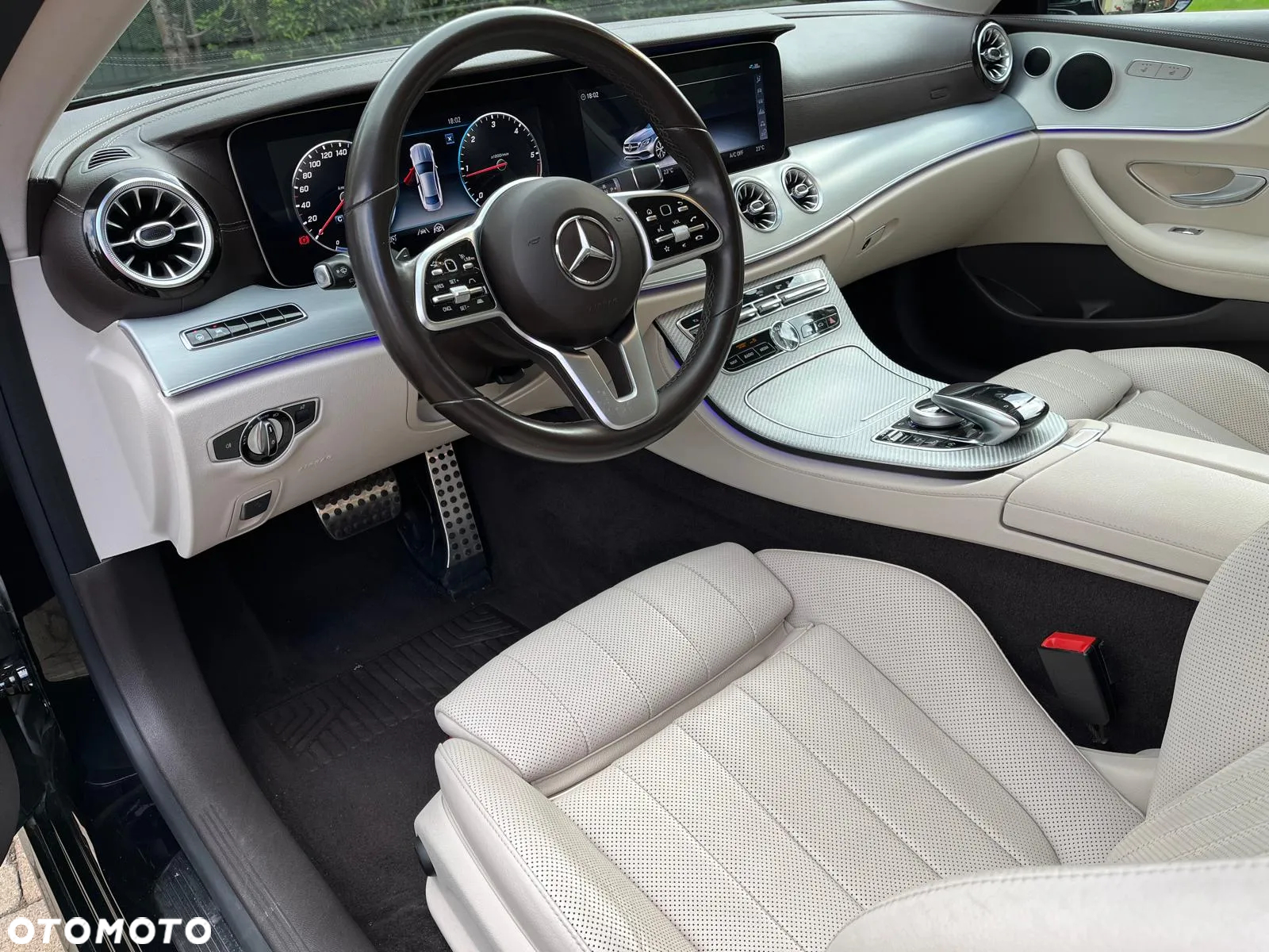 Mercedes-Benz Klasa E 220 d Coupe 4-Matic 9G-TRONIC - 19