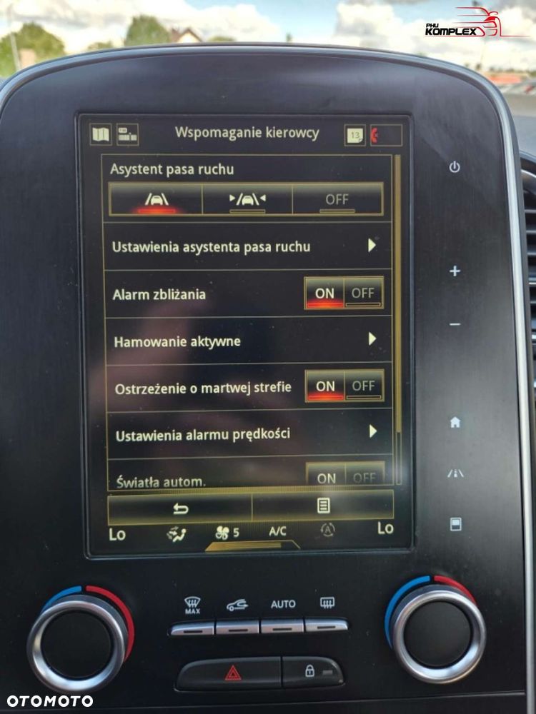 Renault Grand Scenic - 25