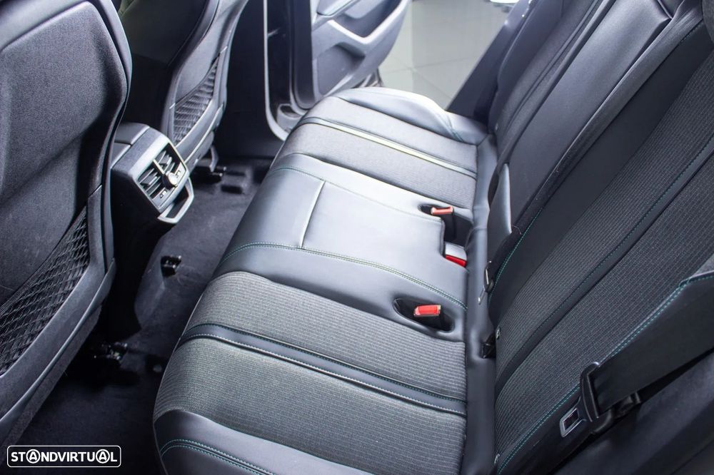 Peugeot 3008 1.6 Hybrid Allure e-EAT8 - 13