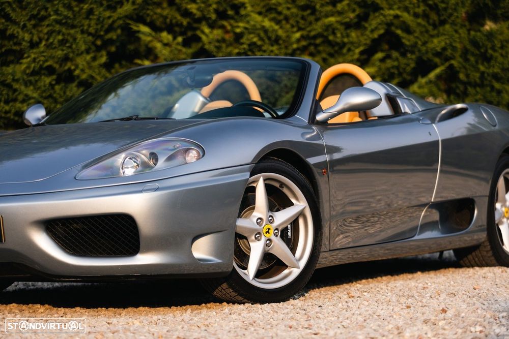 Ferrari 360 Spider - 22
