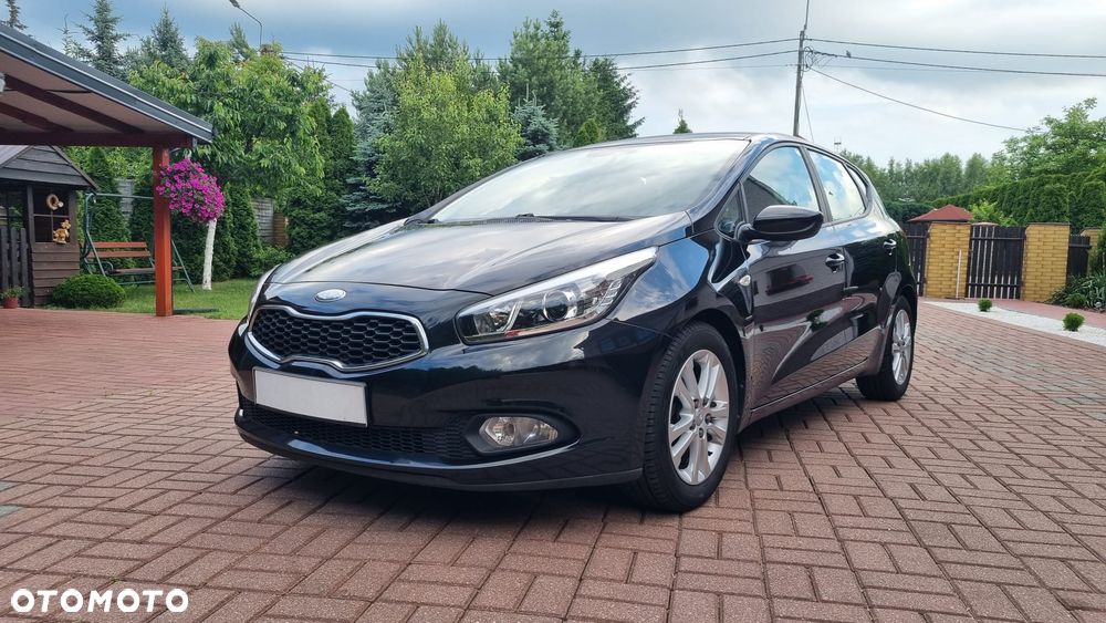 Kia Ceed 1.6 GDI Dream-Team Edition - 31
