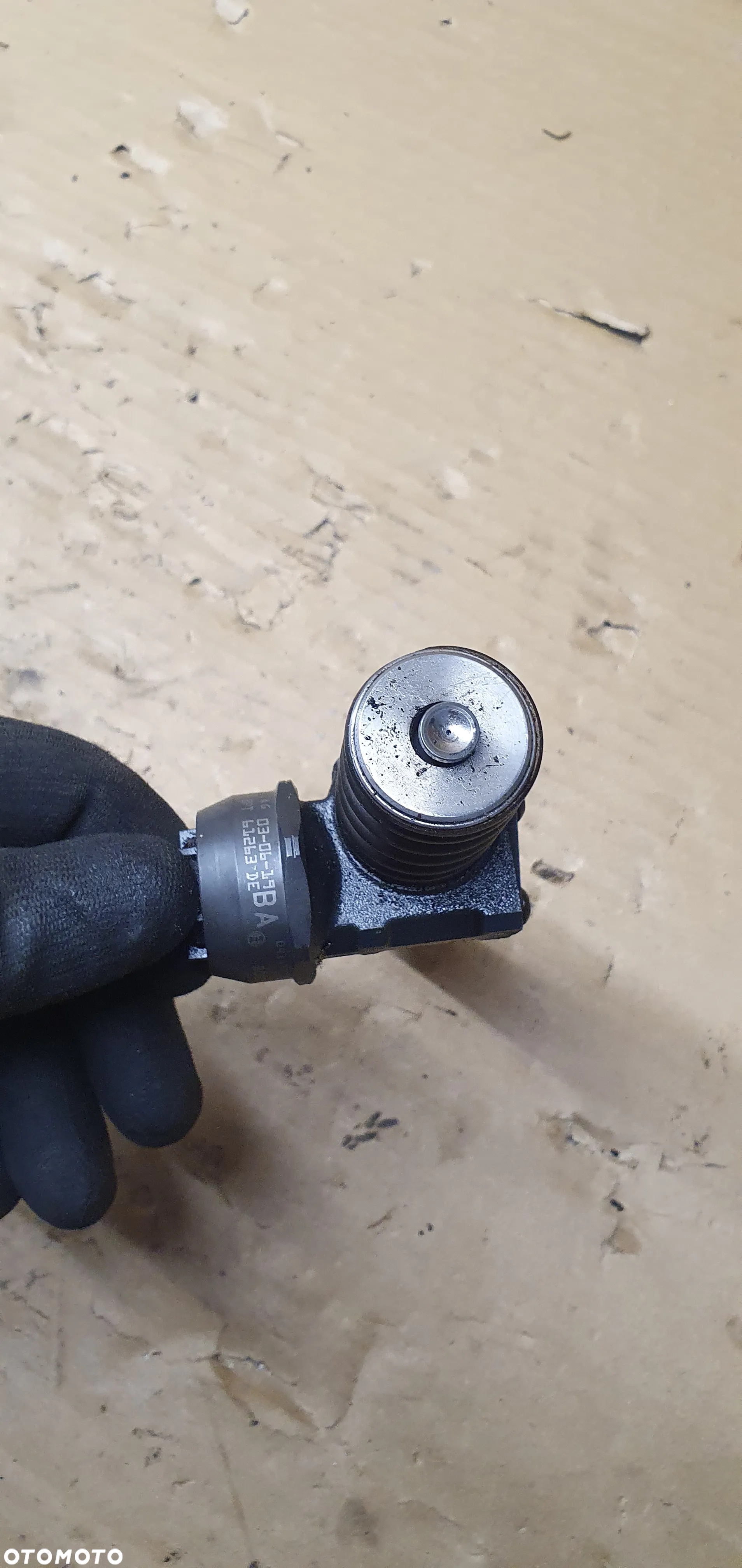 Pompowtryskiwacz wtryskiwacz wtrysk VW Passat B5 FL 1.9 TDI 038130073AG - 3
