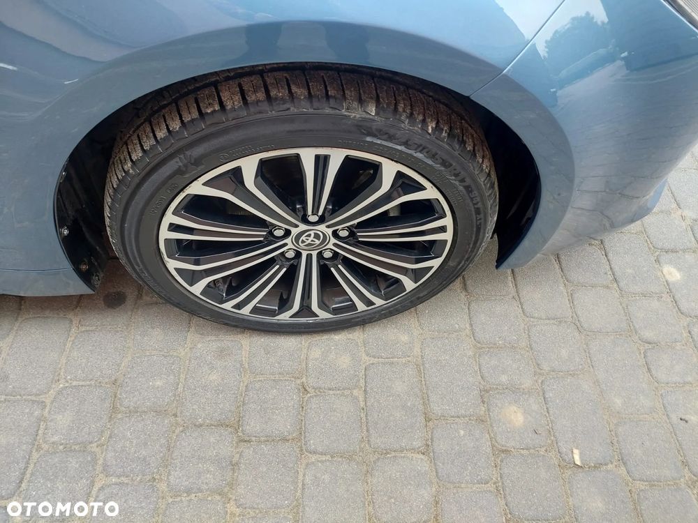 Toyota Corolla 1.8 Hybrid Executive - 19