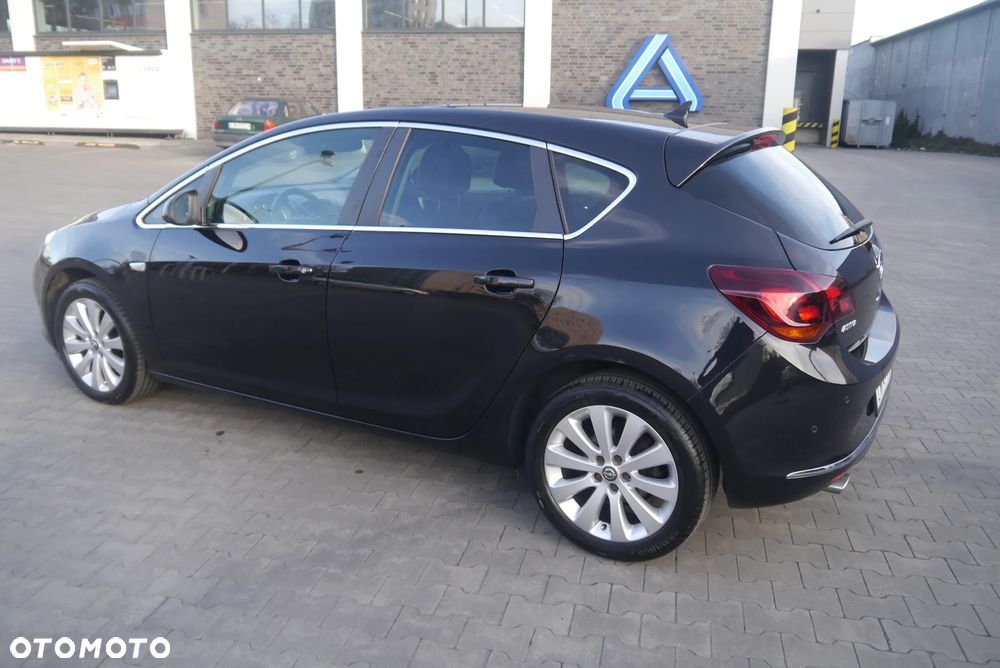 Opel Astra 1.4 Turbo Exklusiv - 8