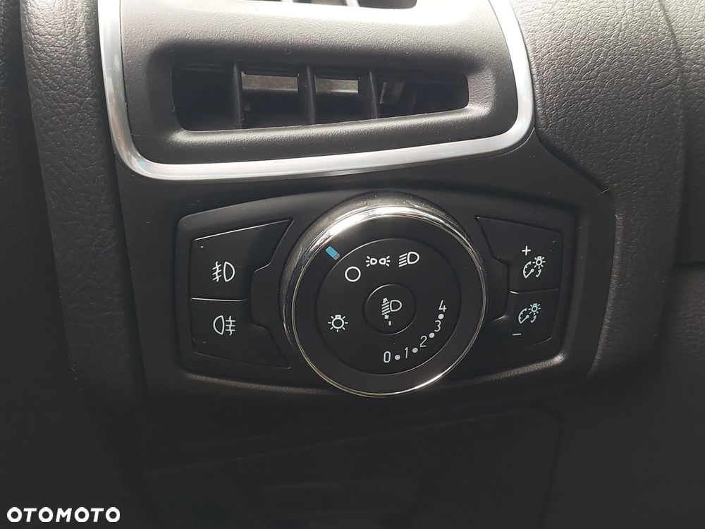 Ford Focus - 21