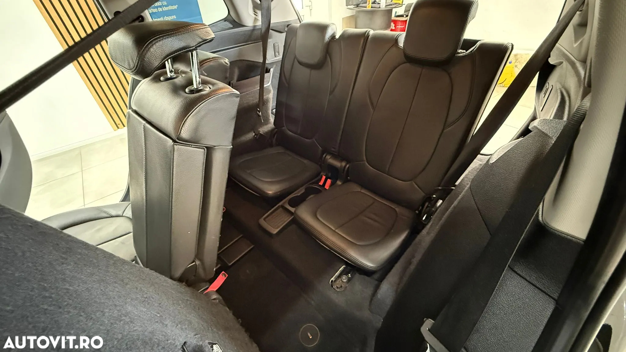 BMW Seria 2 216d Gran Tourer - 28