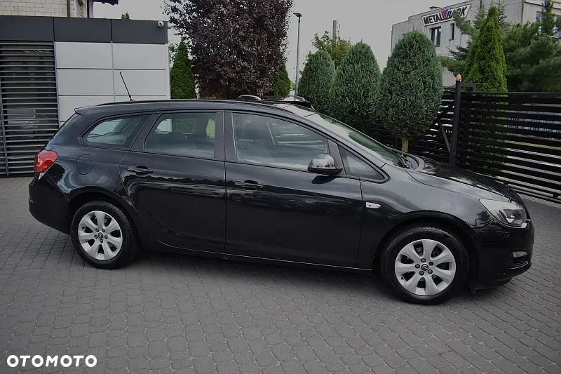 Opel Astra IV 1.6 Sport - 24