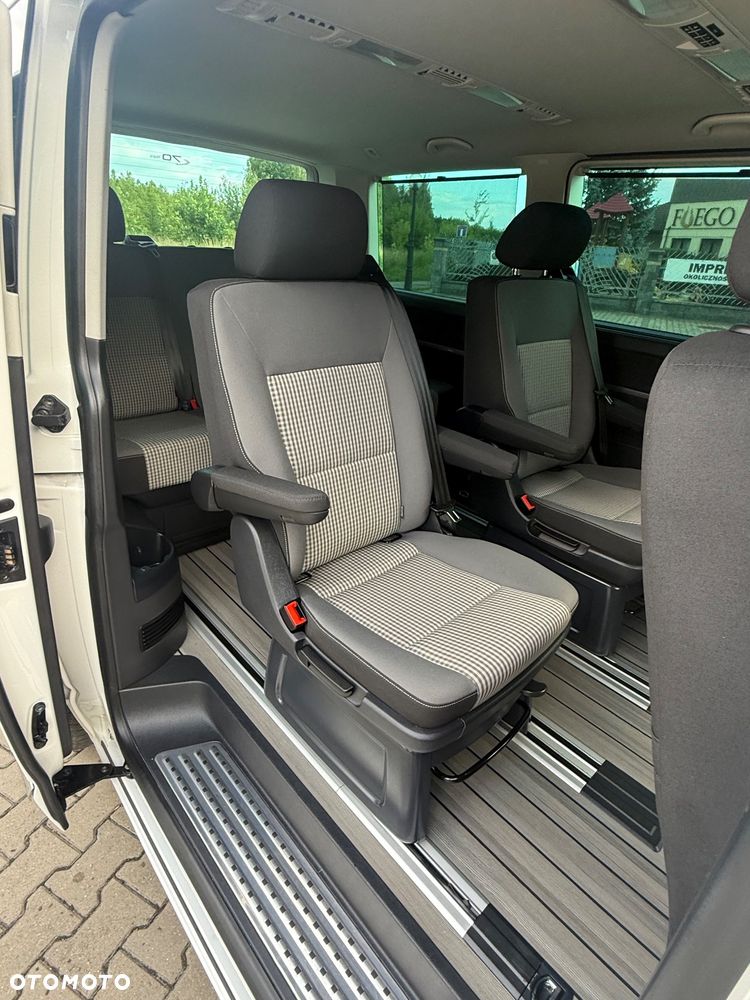 Volkswagen Multivan 2.0 TDI L1 Highline DSG - 17