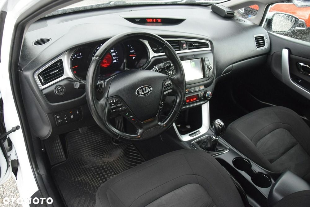 Kia Ceed 1.0 T-GDI ISG Edition 7 - 30