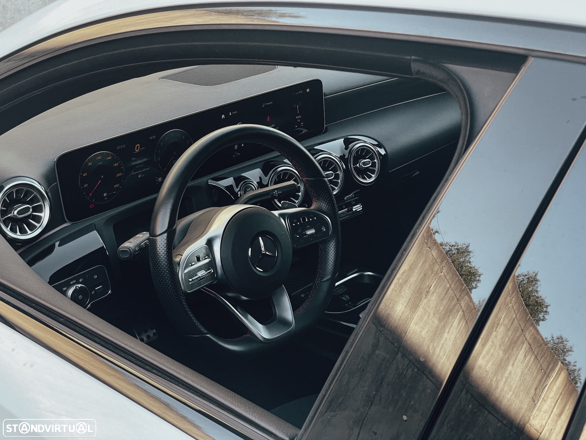 Mercedes-Benz A 250 e AMG Line - 9