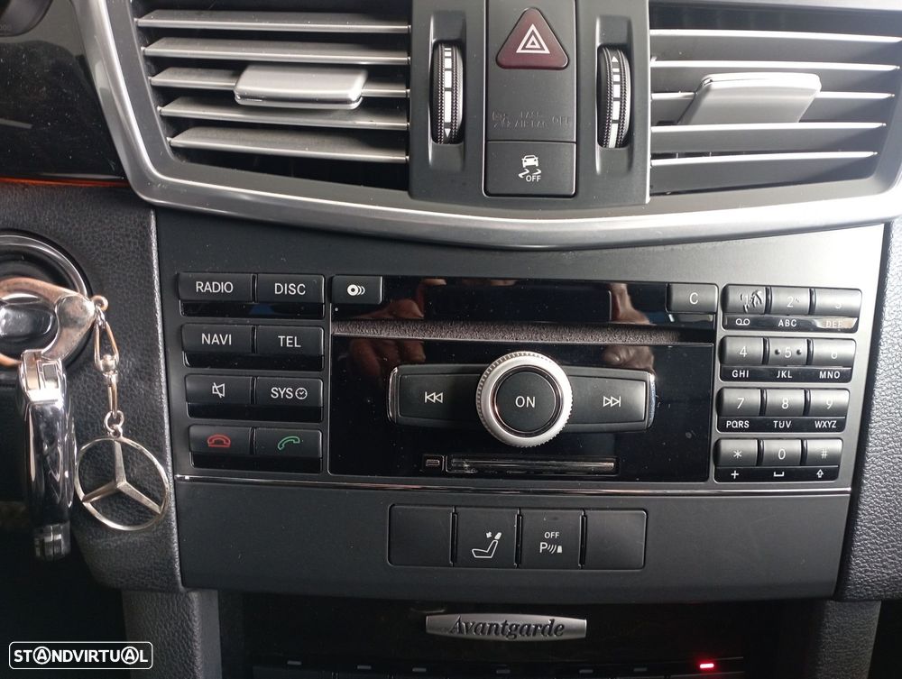 Mercedes-Benz E 250 CDi Avantgarde BlueEfficiency Auto. - 13